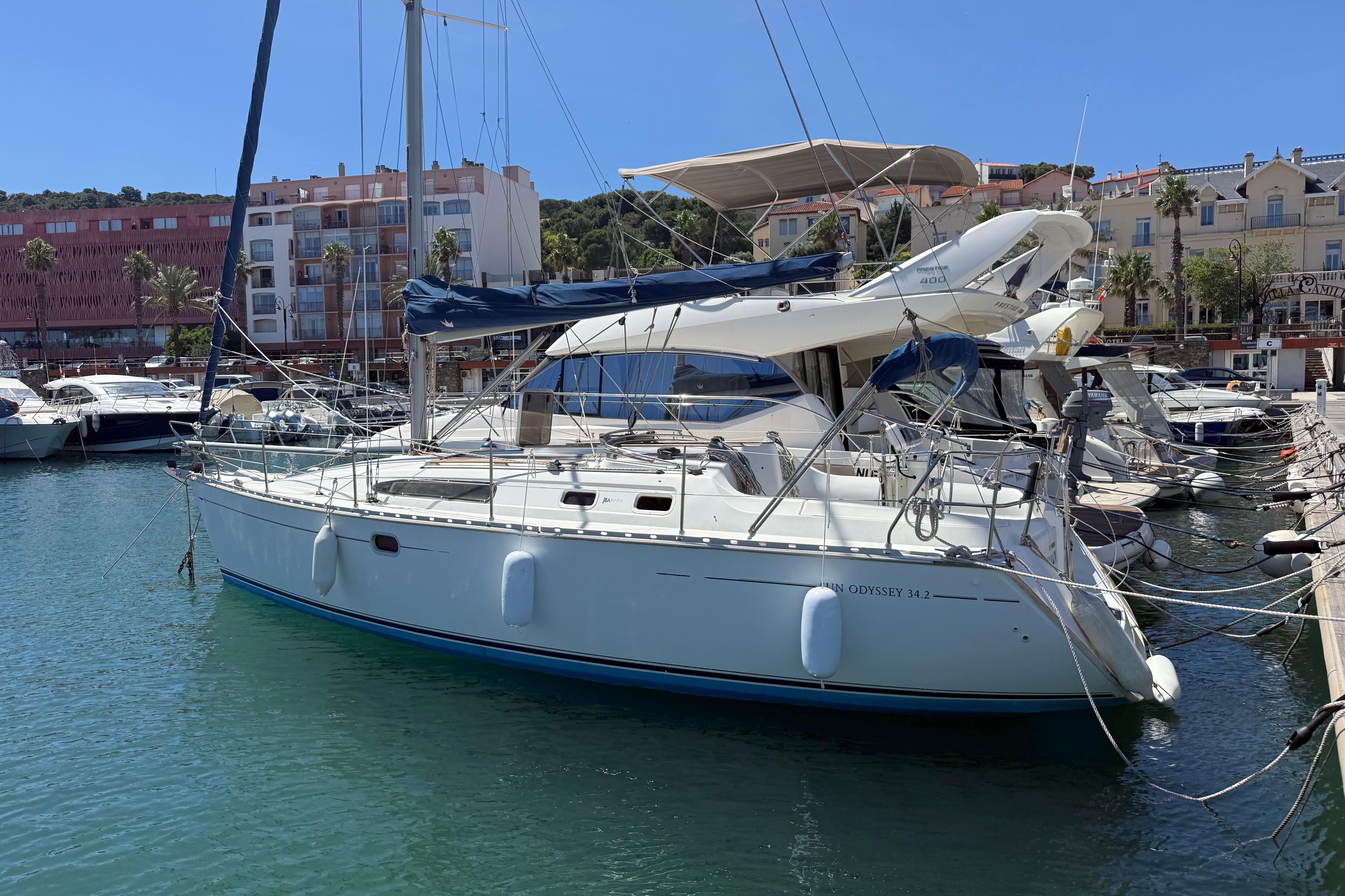 2001 Jeanneau Sun Odyssey 34.2 for sale in Canet-en-Roussillon, Pyrénées-Orientales, France