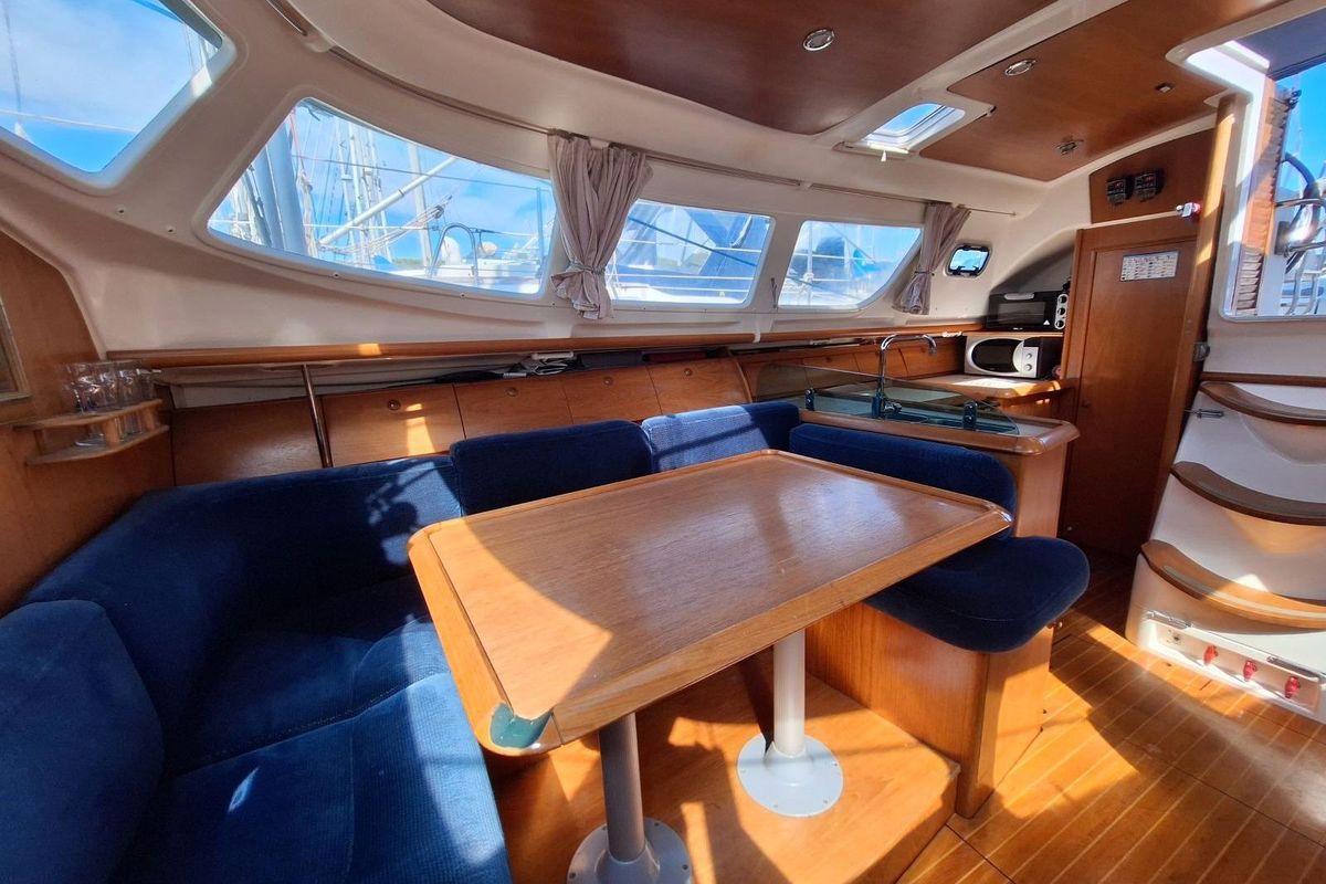 2000 Jeanneau Sun Odyssey 40 DS