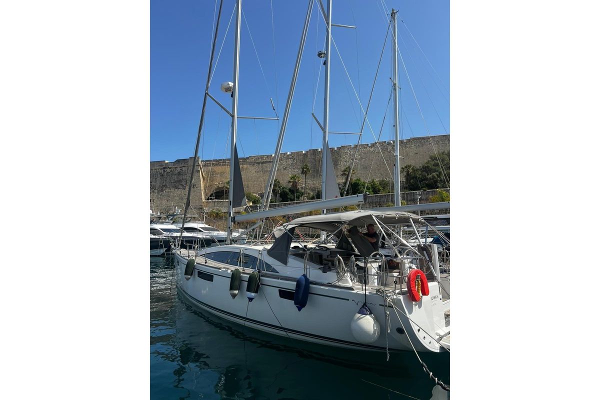 2015 Bavaria Vision 46