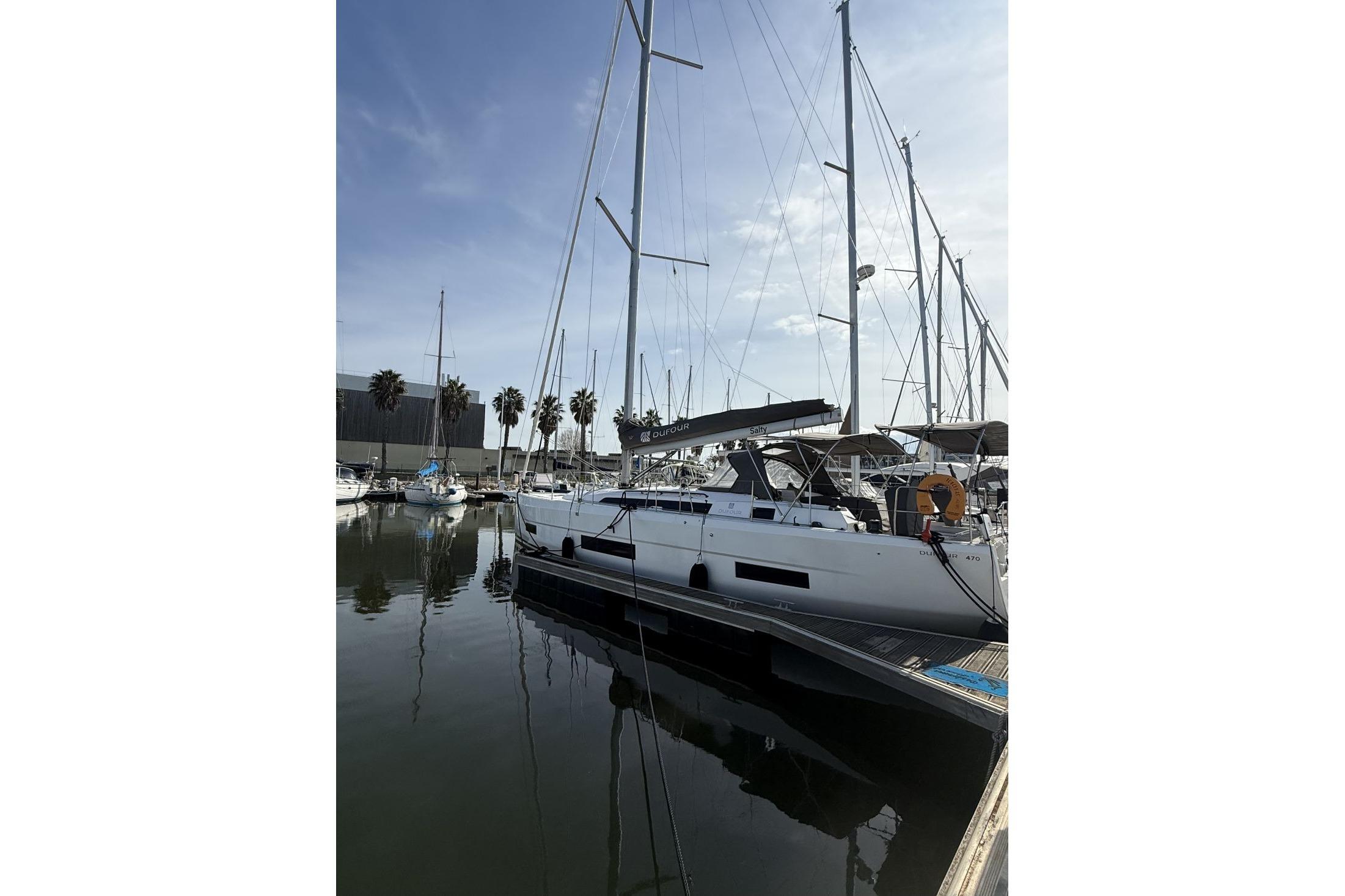 2022 Dufour 470 for sale in Canet-en-Roussillon, Pyrénées-Orientales, France
