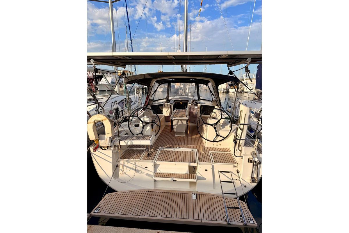 2017 Beneteau Oceanis 41.1