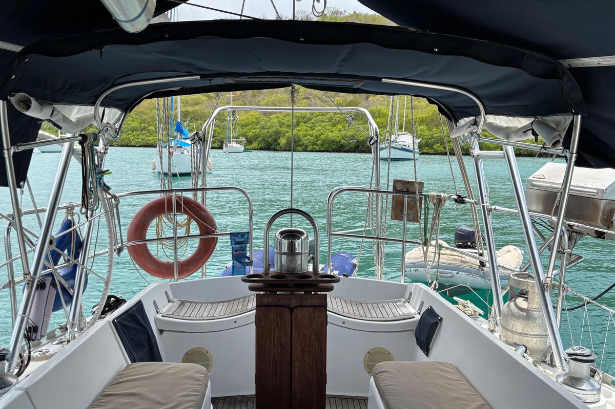 1987 Hylas 42