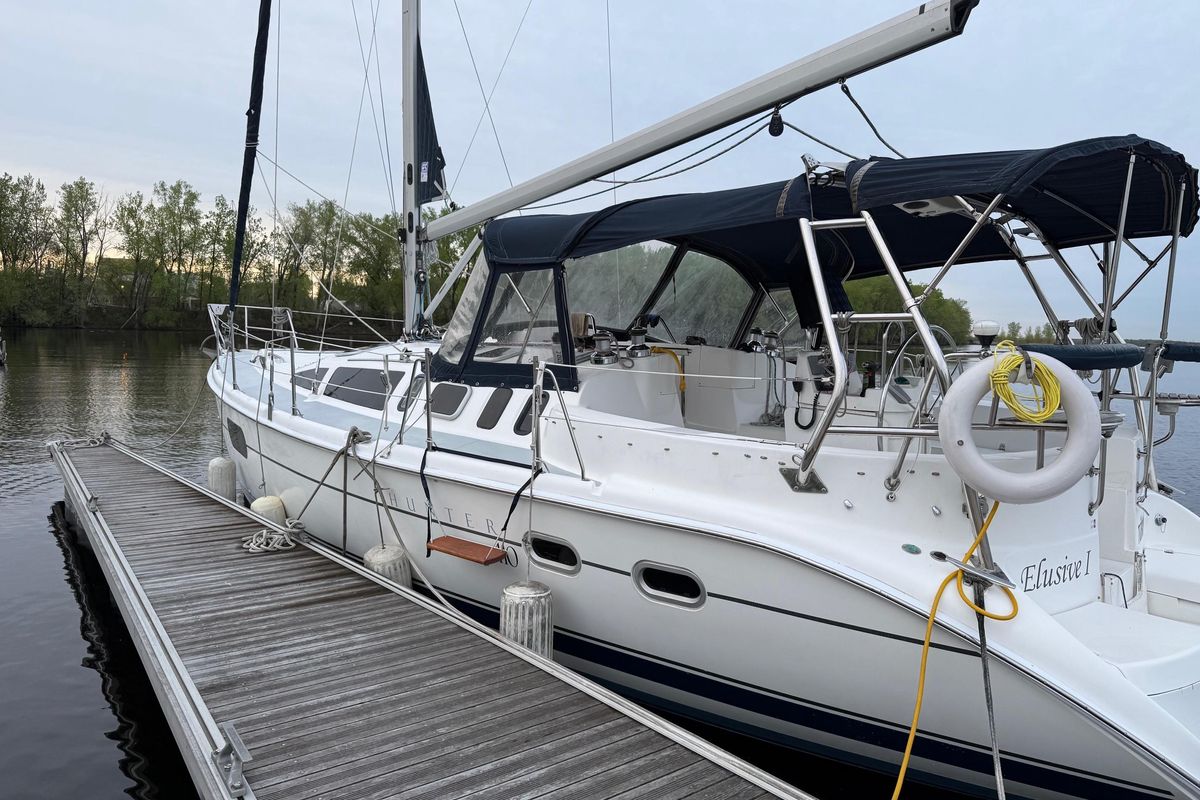 2002 Hunter 410
