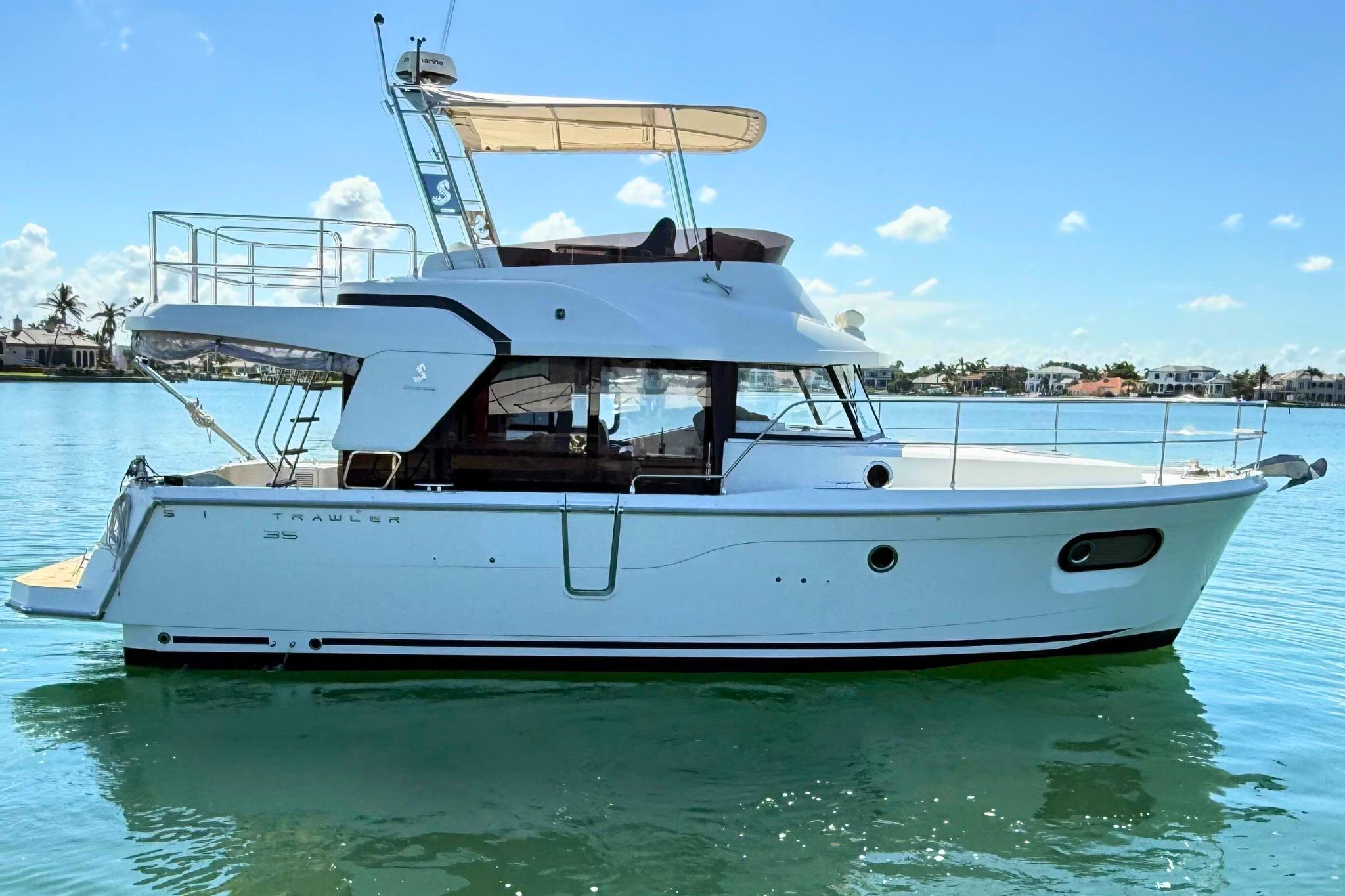 2021 Beneteau Swift Trawler 35 for sale in Sarasota, Florida