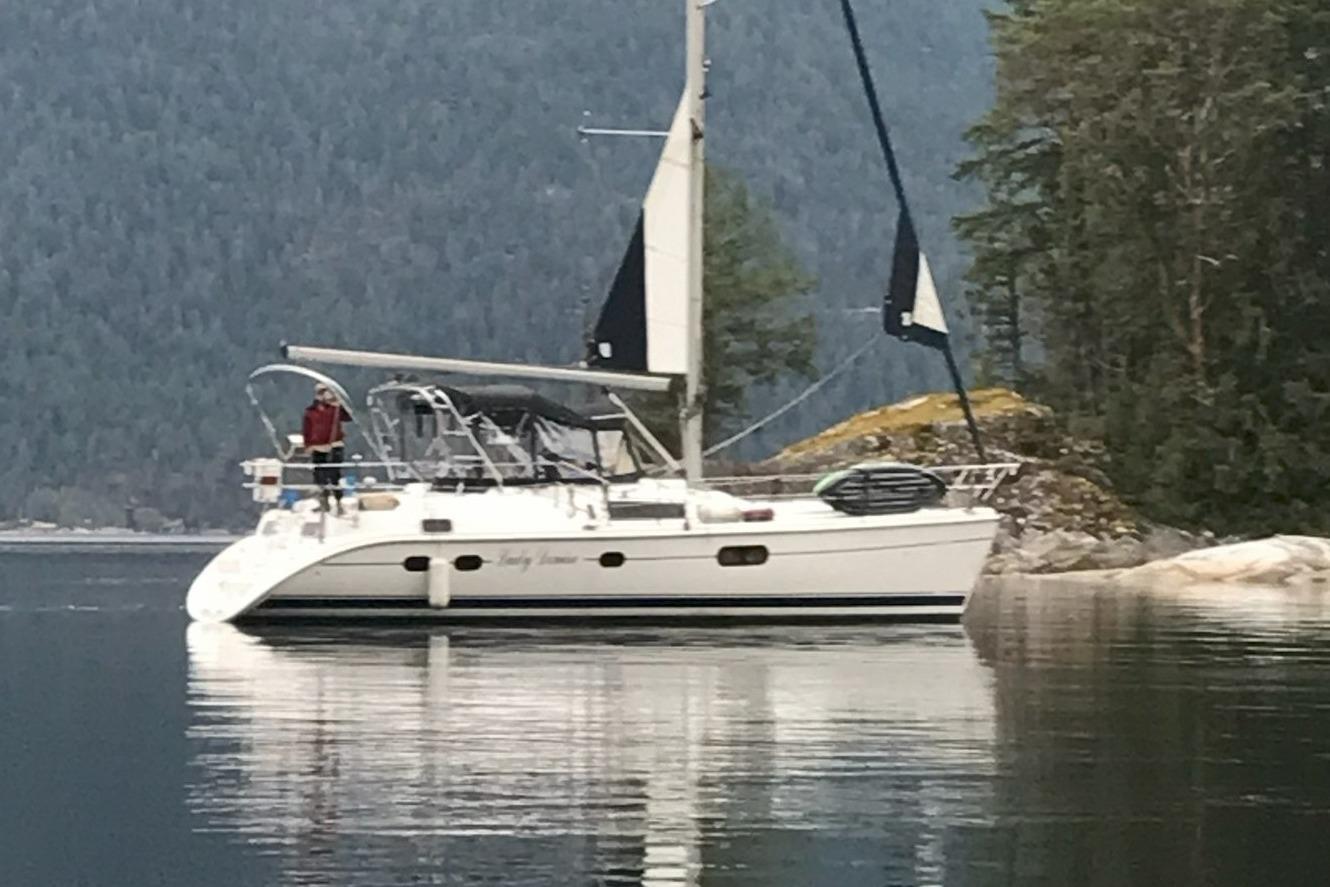 2004 Hunter 420 for sale in North Saanich, British Columbia, Canada