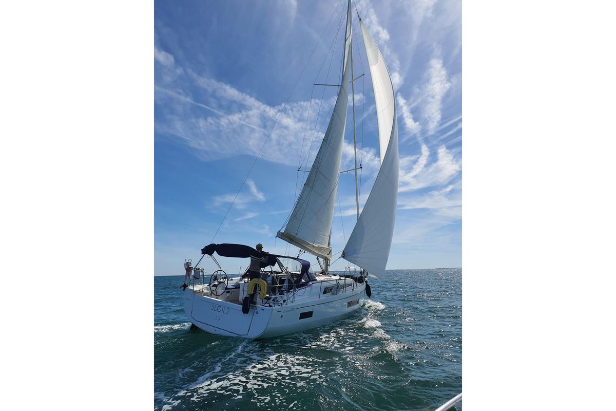 2022 Beneteau Oceanis 40.1
