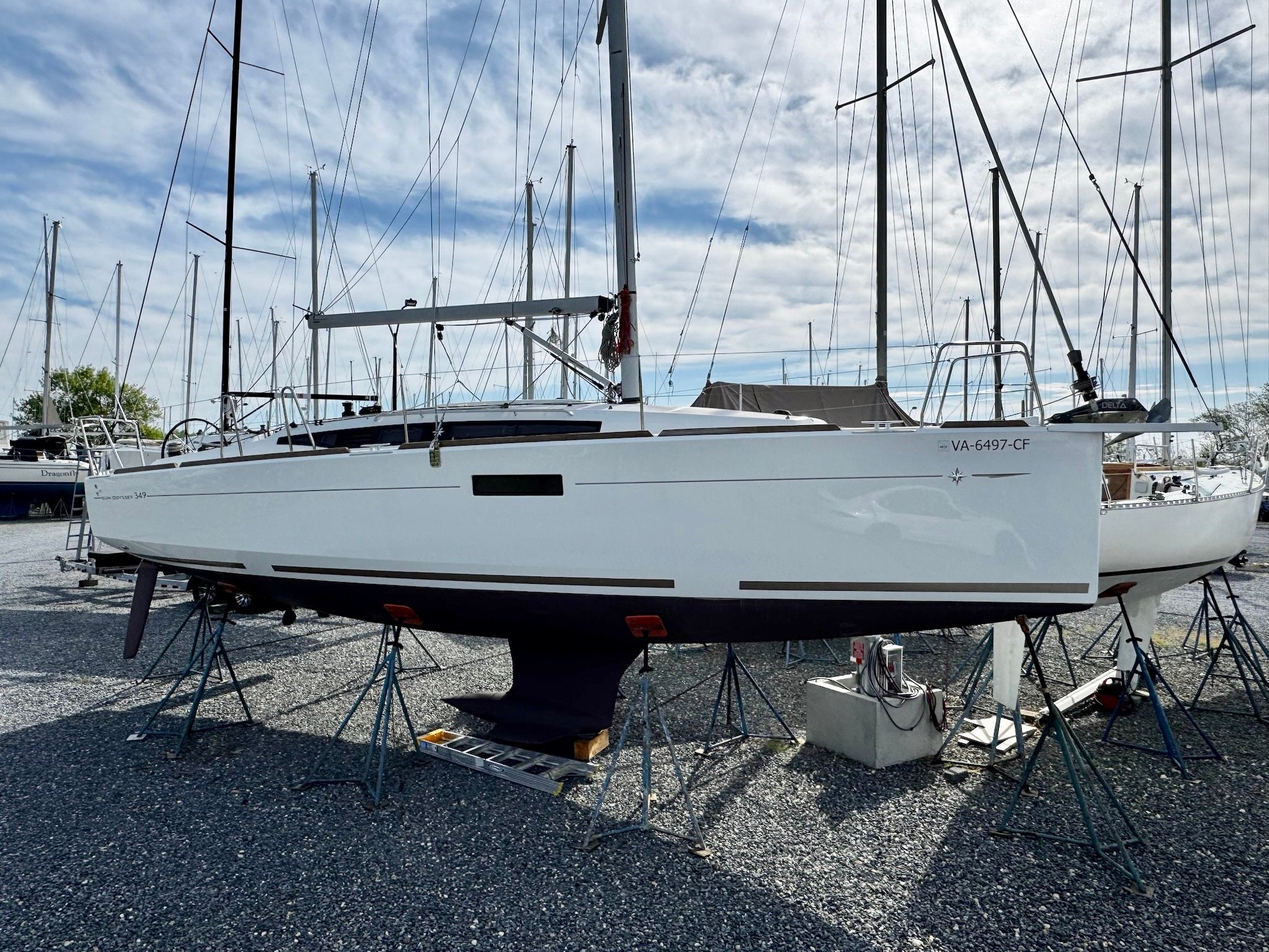 2019 Jeanneau 349 Boats