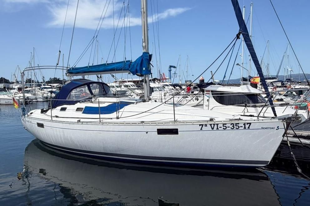 1989 Beneteau Oceanis 320