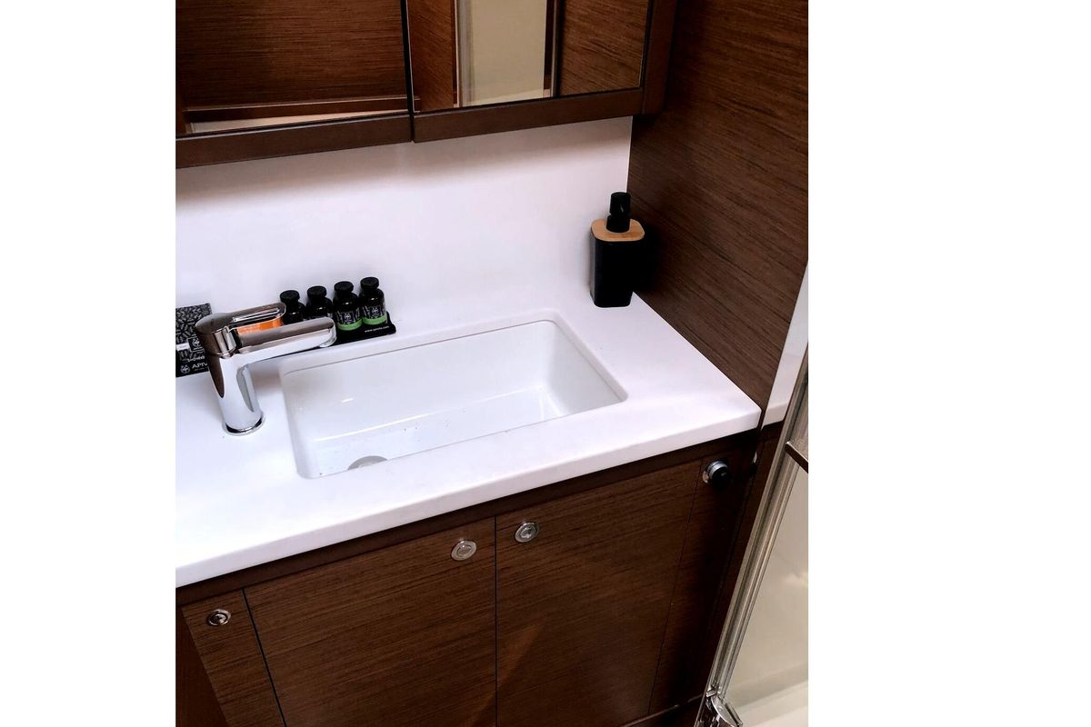 2019 Lagoon 52 F