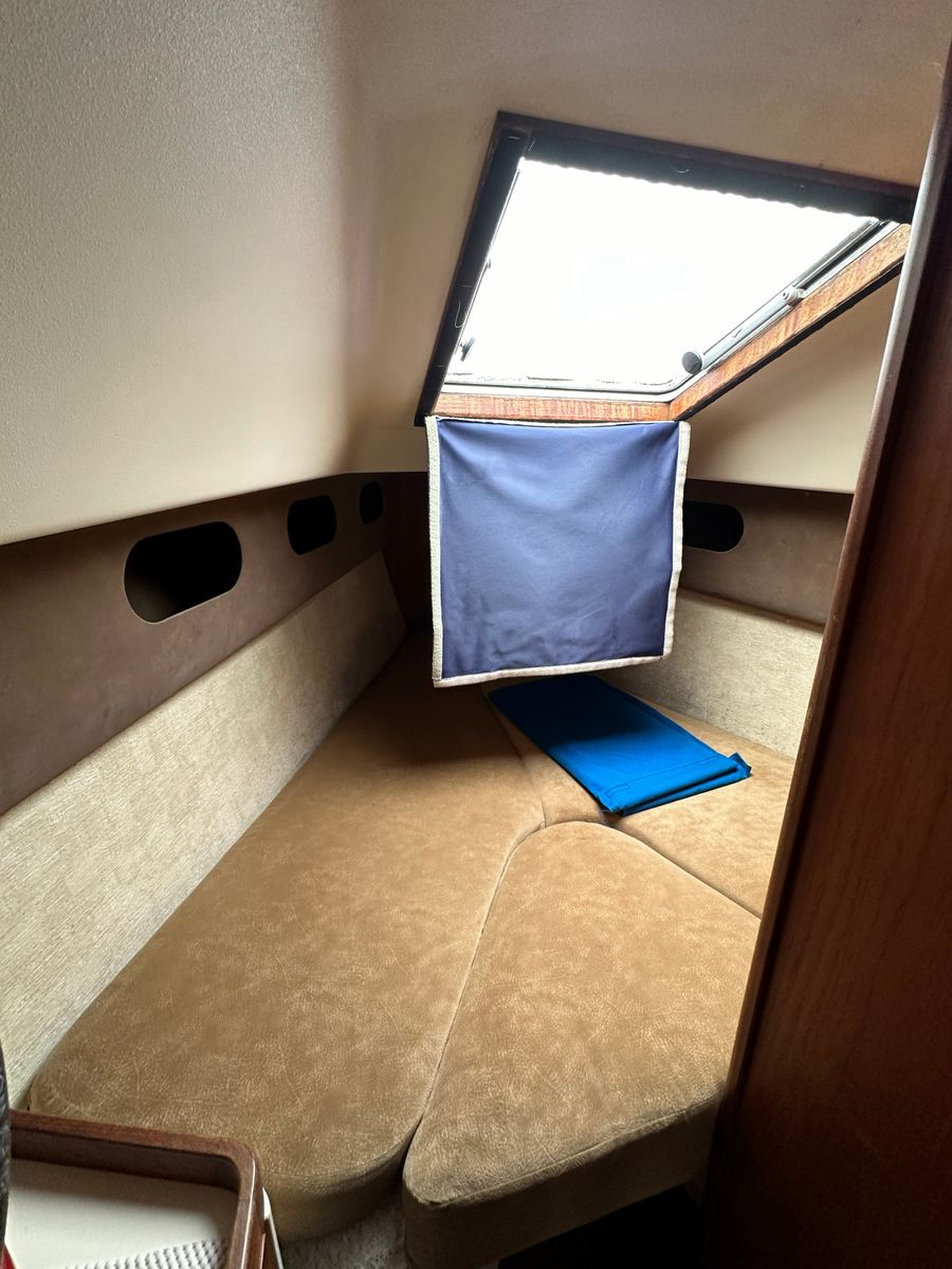 1983 Canadian Sailcraft Cs33