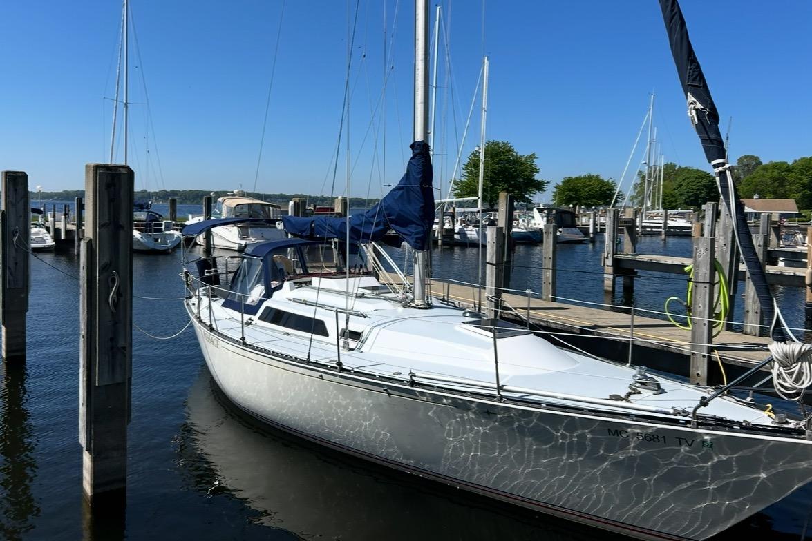 1983 C&C 34 for sale in Whitehall, Michigan