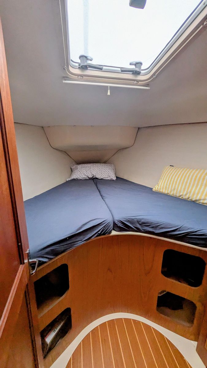 2001 Hunter 380