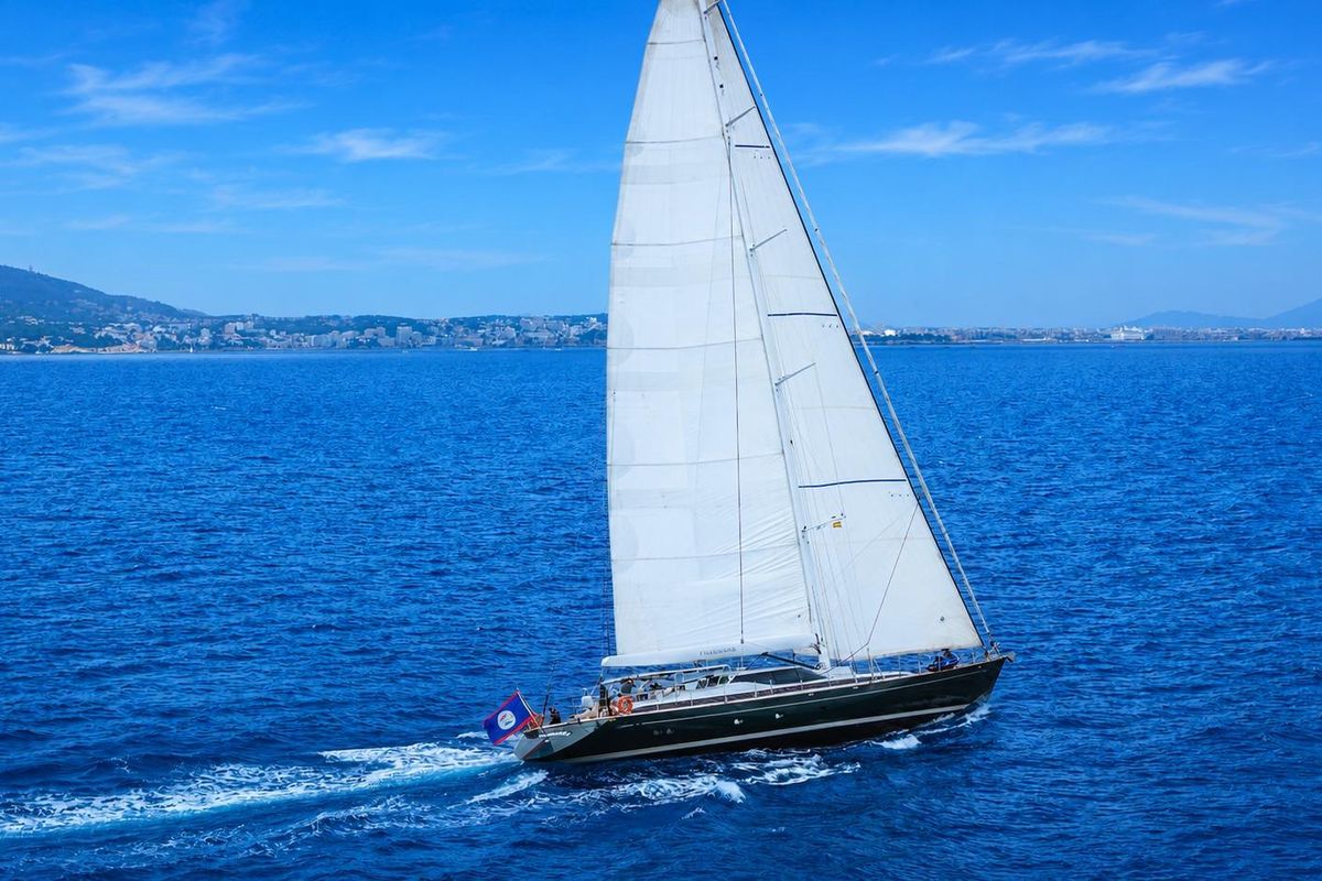 1999 Camper & Nicholsons Cutter