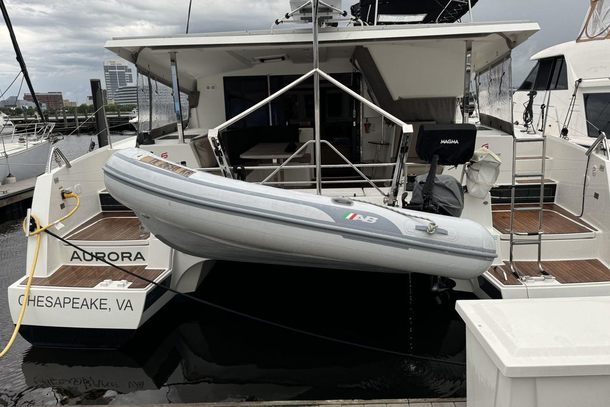 2019 Fountaine Pajot Lucia 40