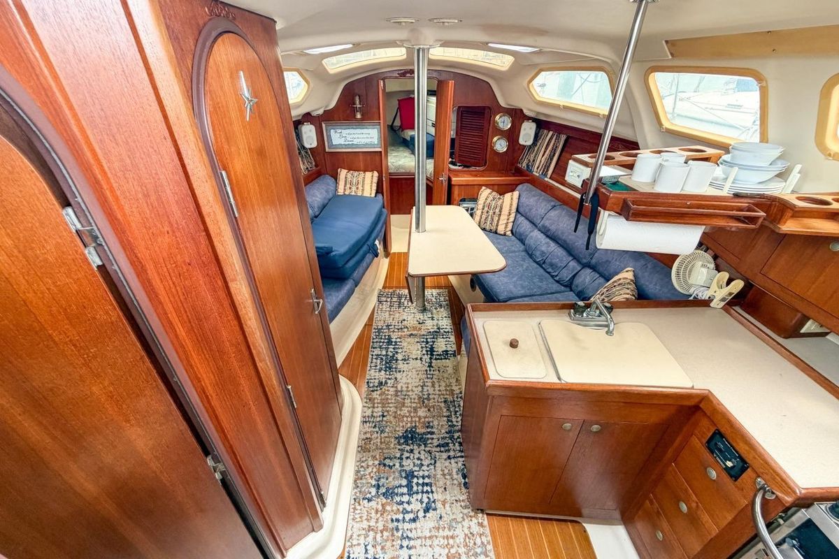 1999 Hunter 310