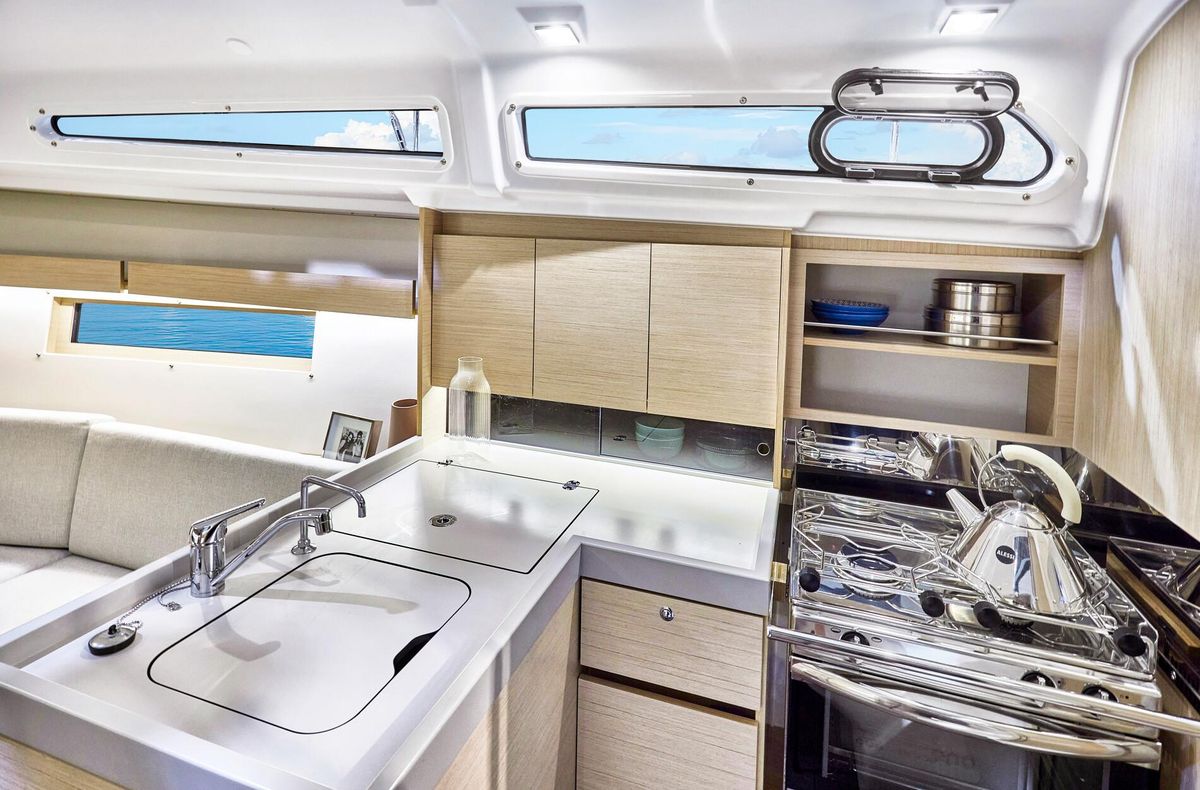 2025 Beneteau Oceanis 34.1