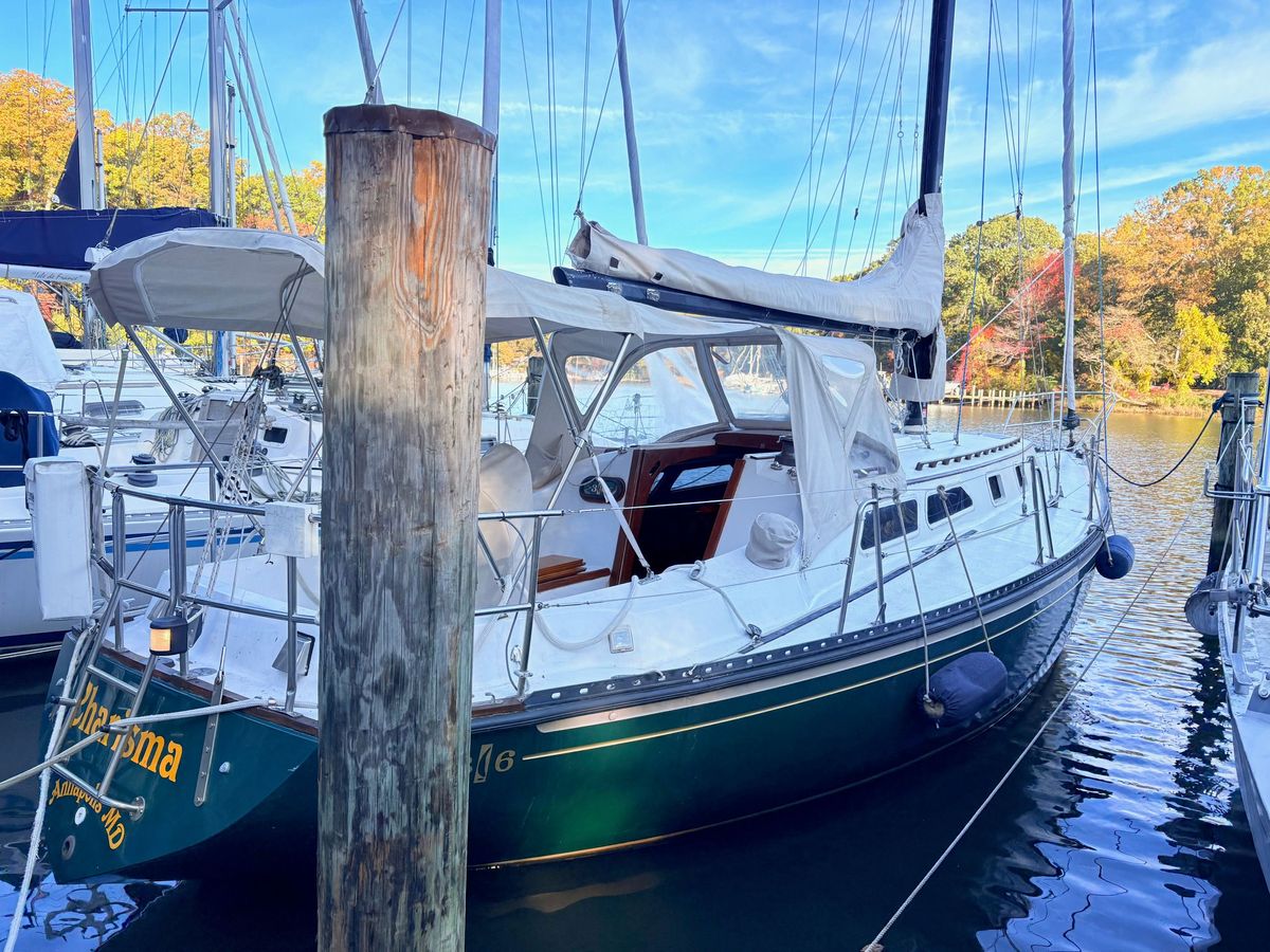 1978 Islander 36