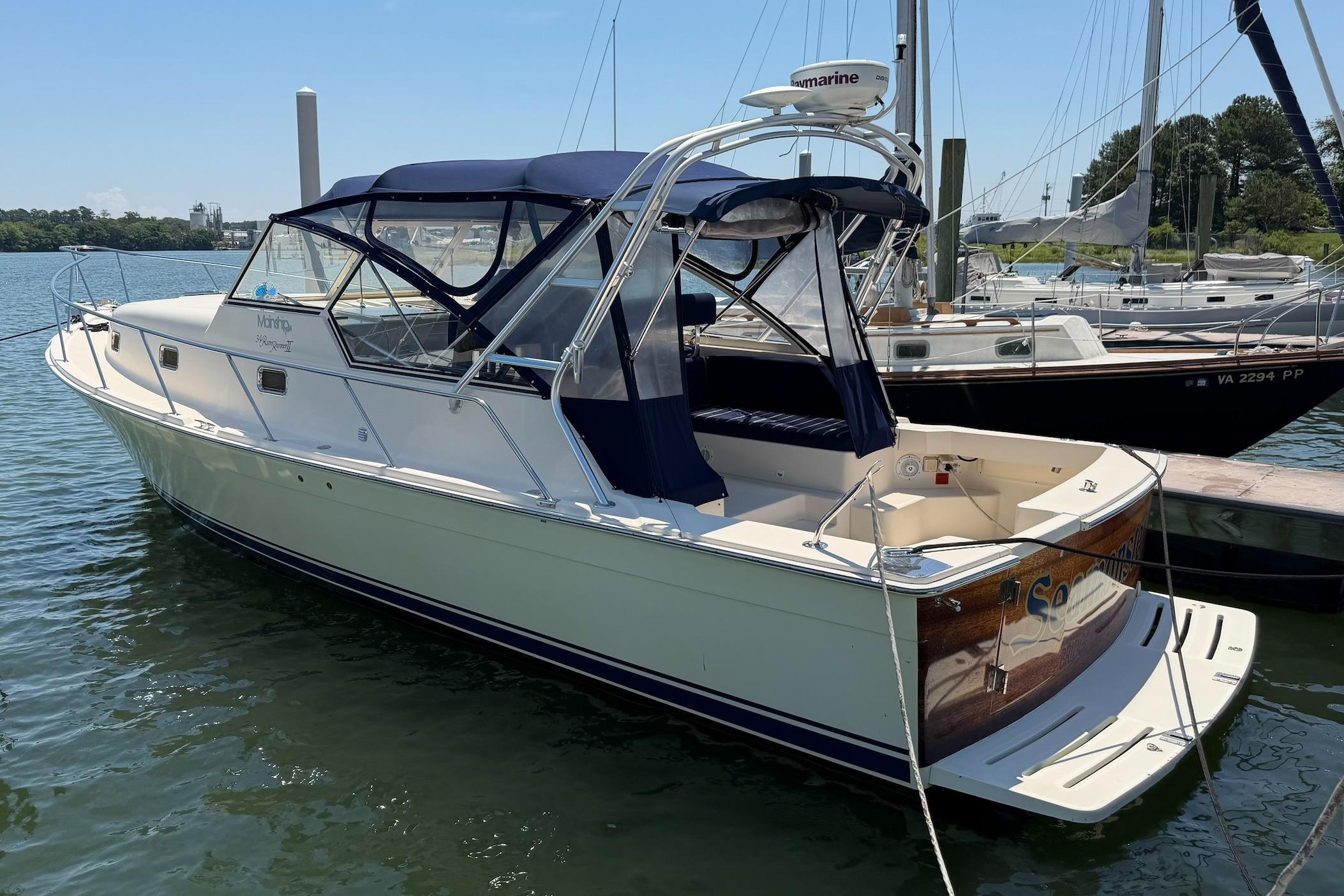 2005 Mainship Pilot 34