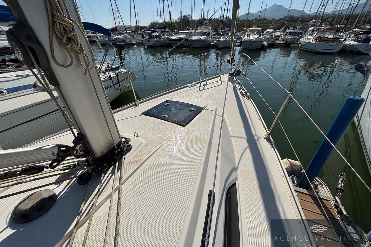 2014 Bavaria Cruiser 37