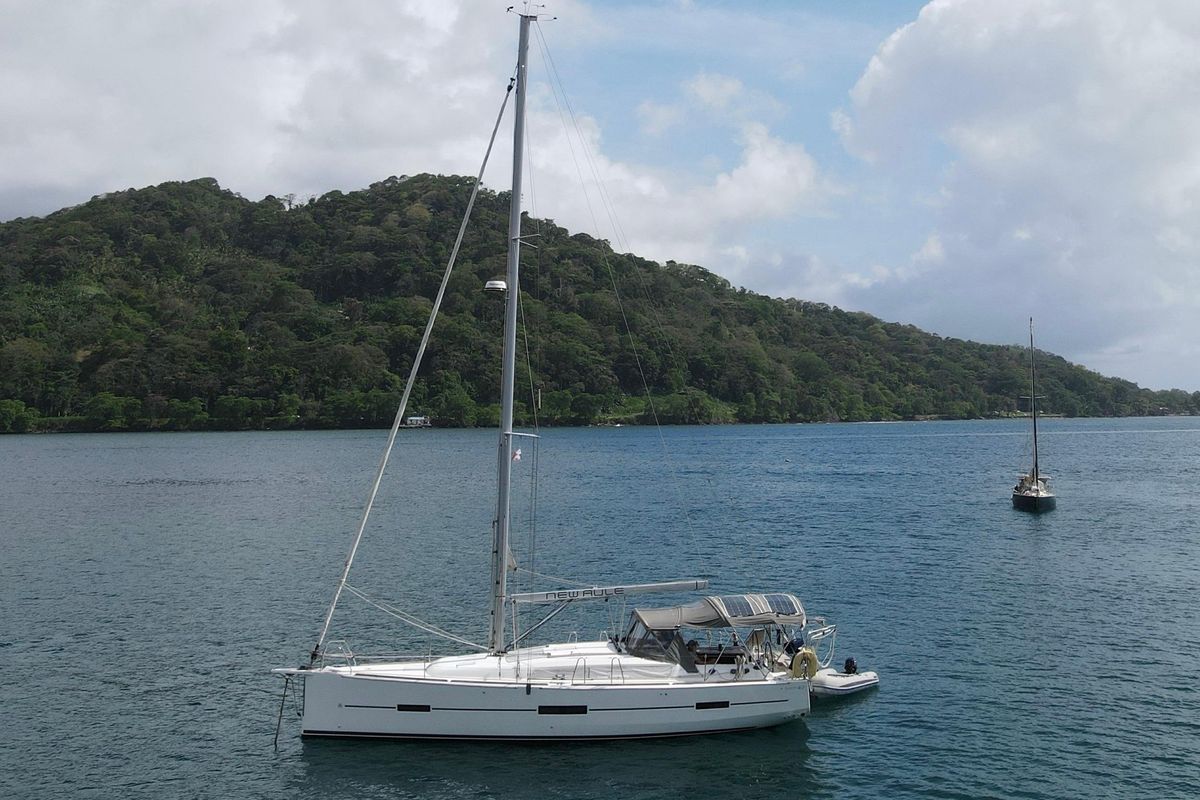 2018 Dufour 412 Grand Large