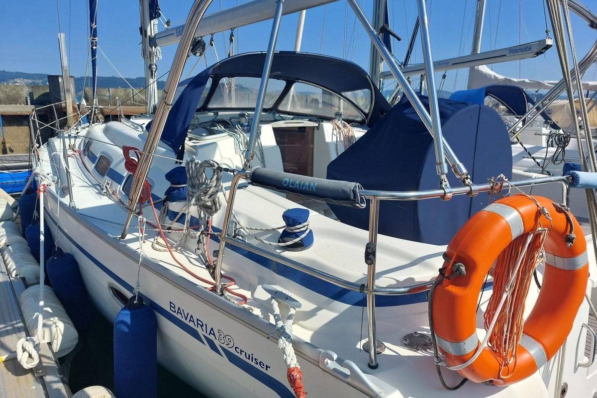 2007 Bavaria Cruiser 39