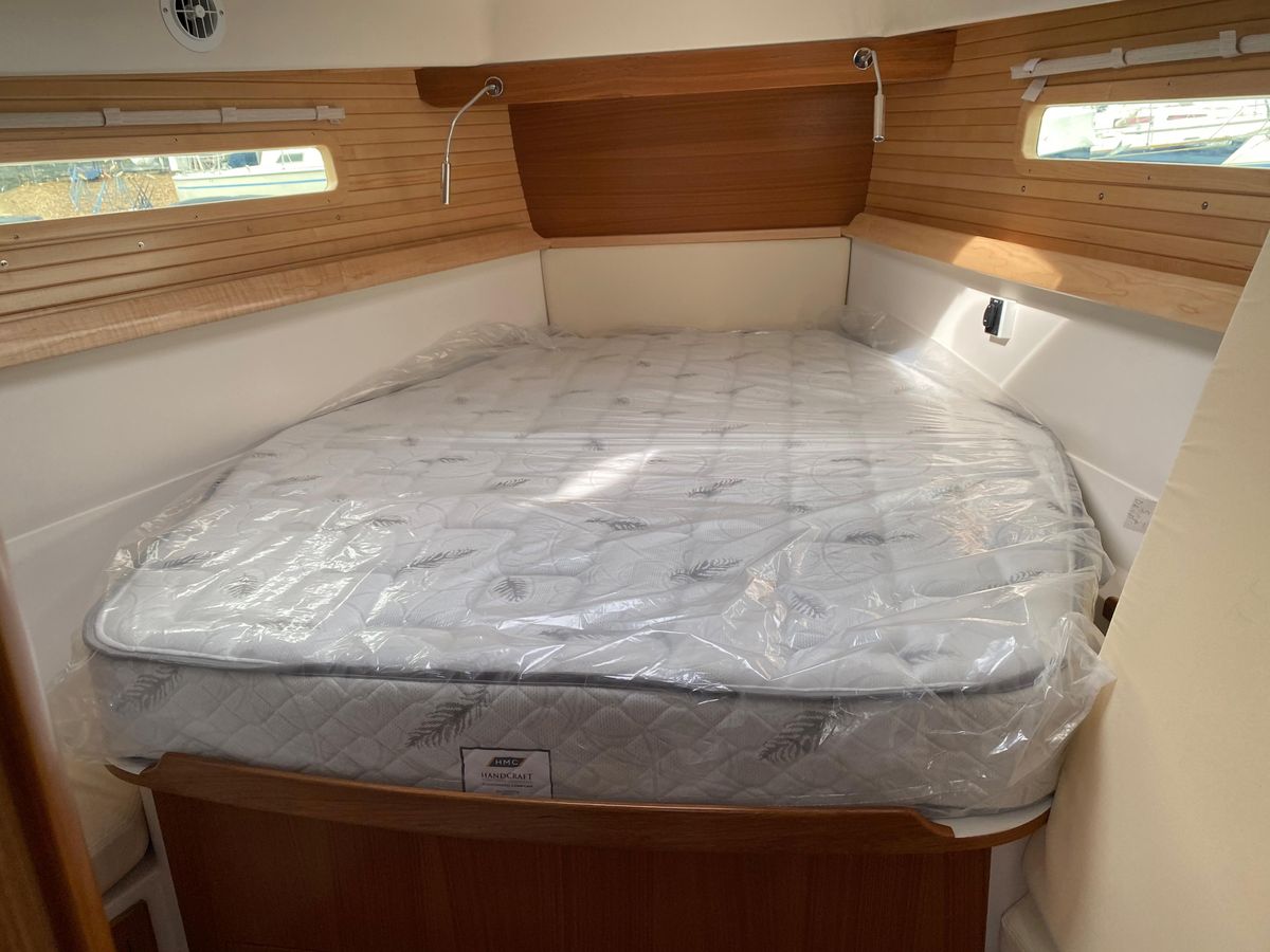 2025 Catalina 426