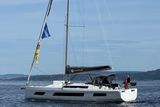 2024 Dufour 44