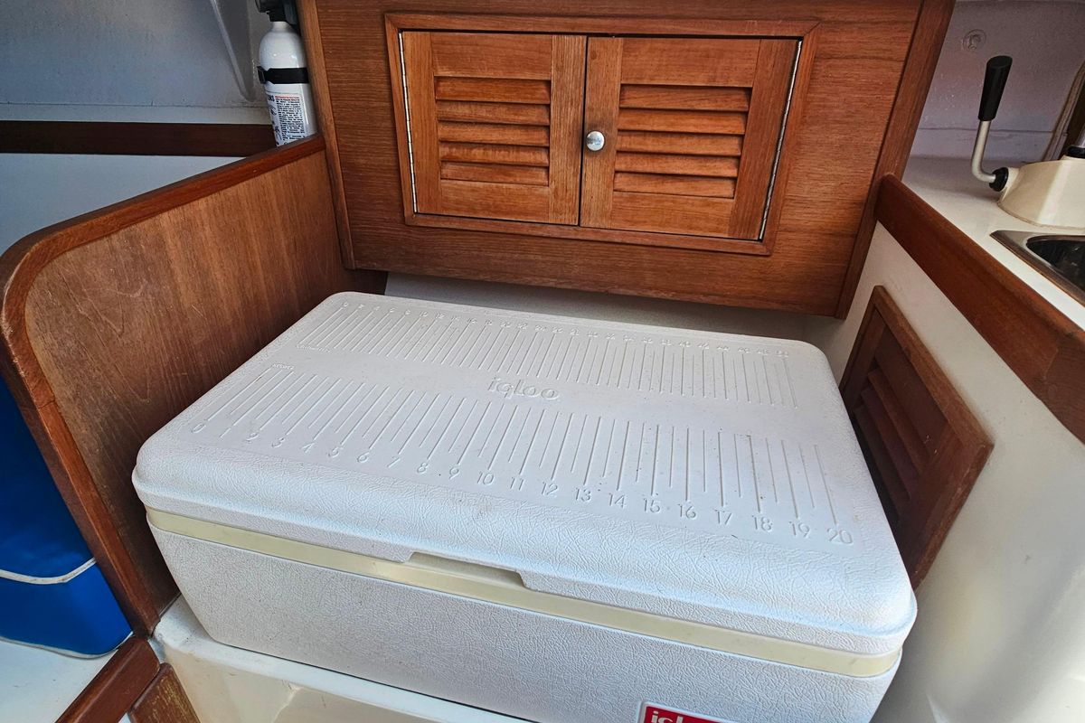 2003 Herreshoff Alerion 26