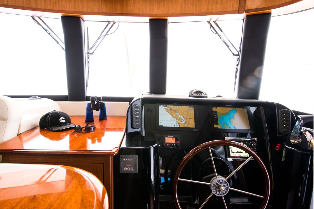 2018 Fathom Yachts 43 Fly Bridge
