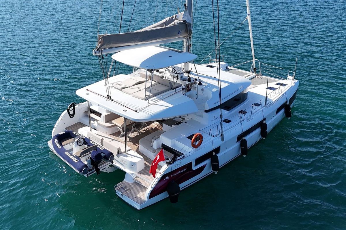 2022 Lagoon 50