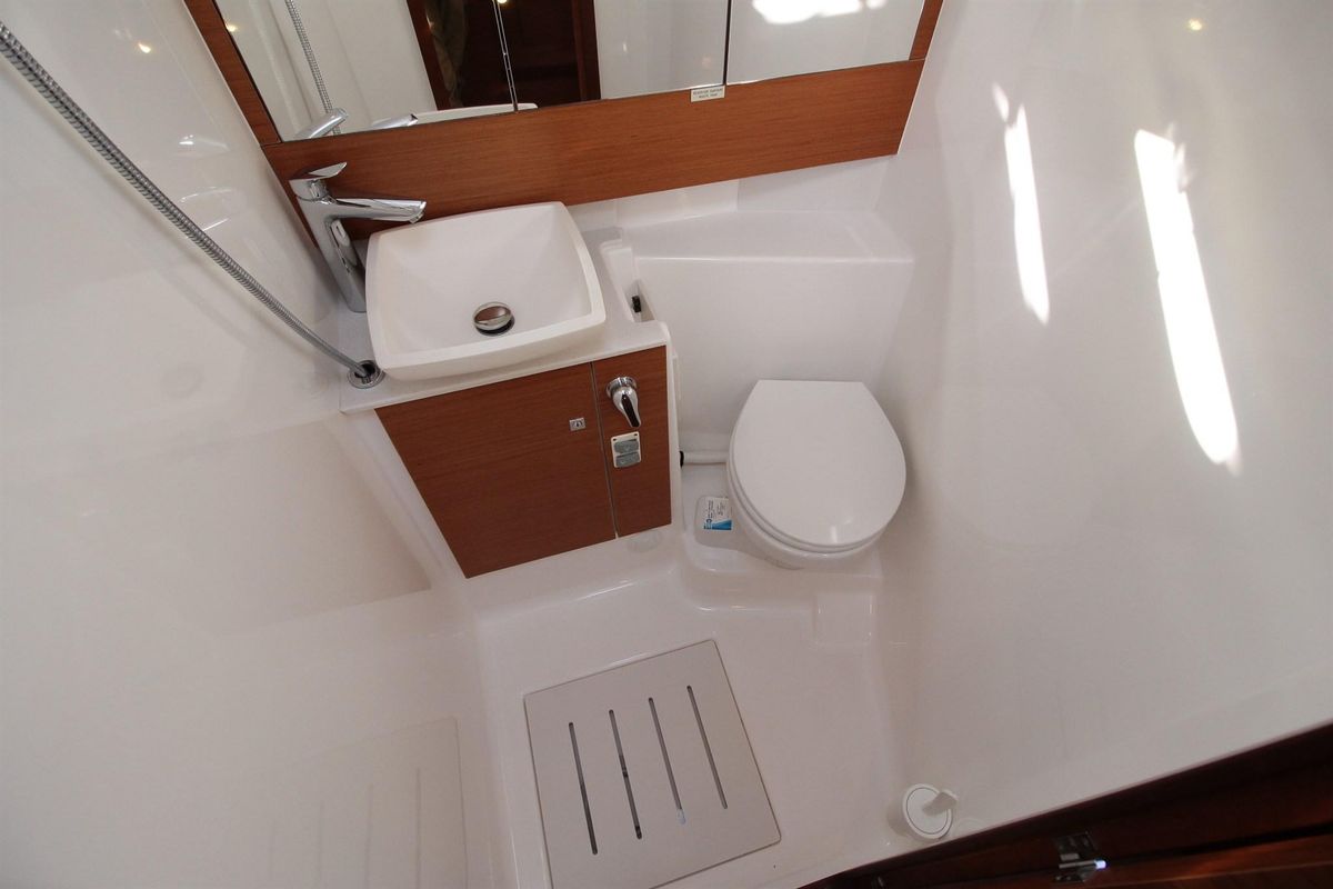 2019 Dufour 430 Grand Large