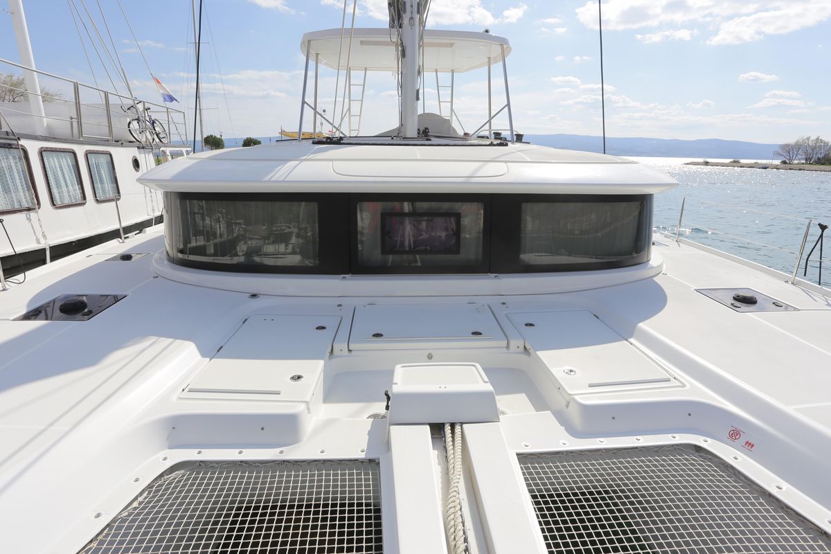 2023 Lagoon 46