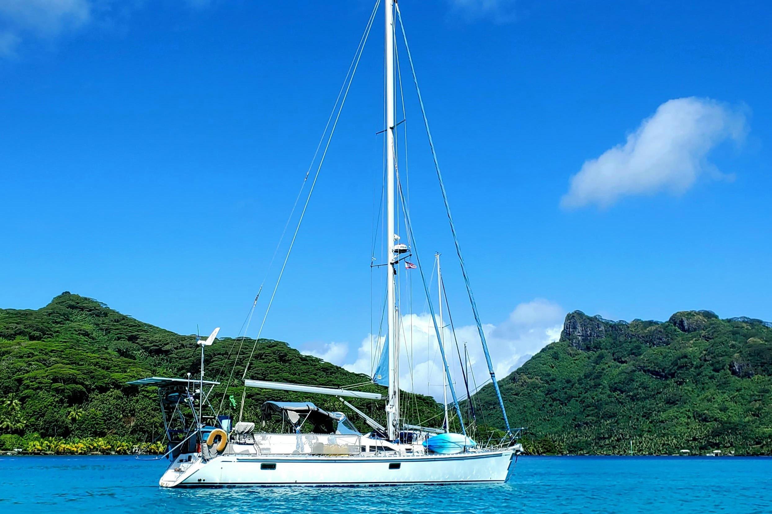 1999 Hylas 46 Boats