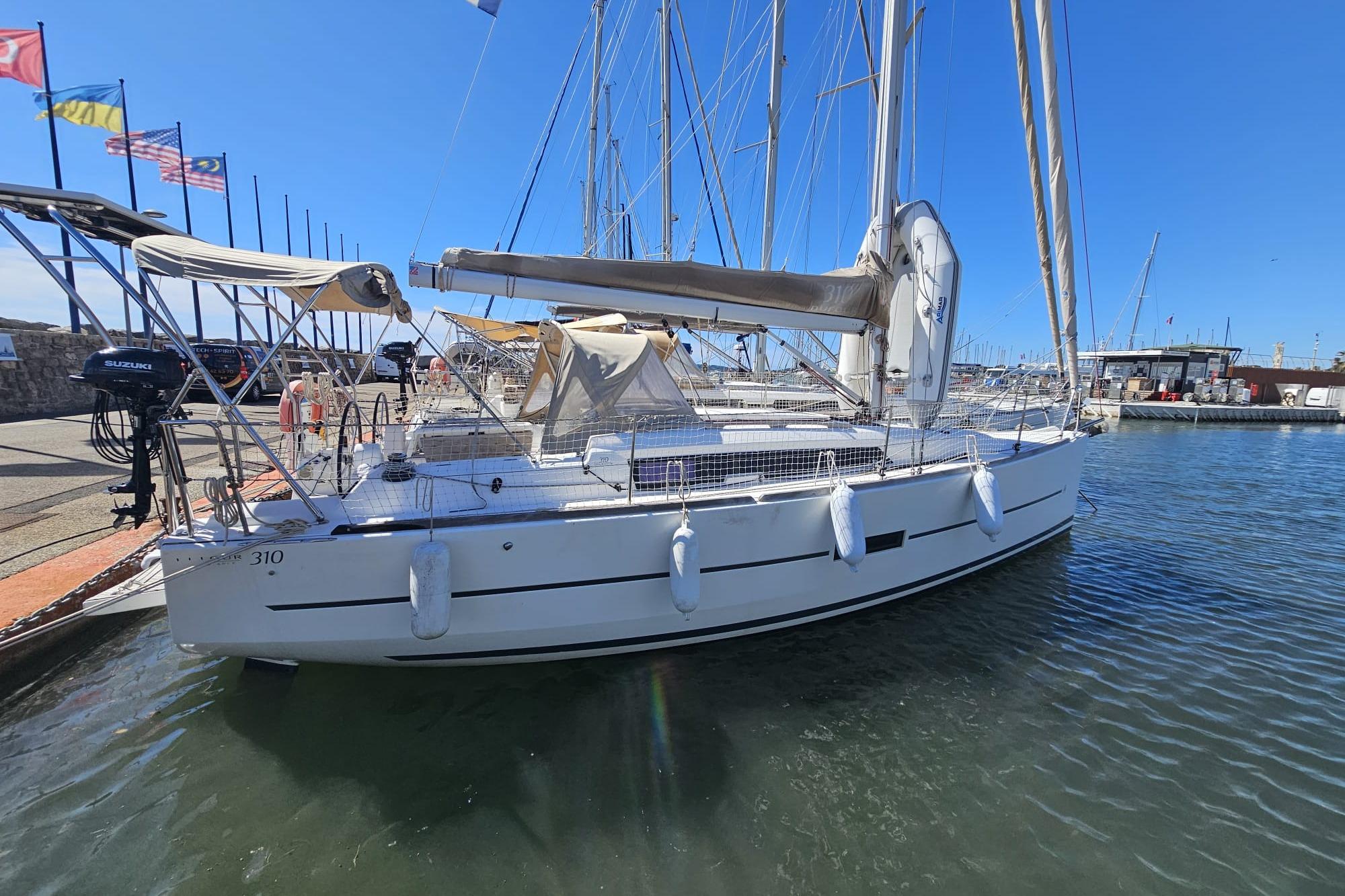 2019 Dufour 310 Grand Large
