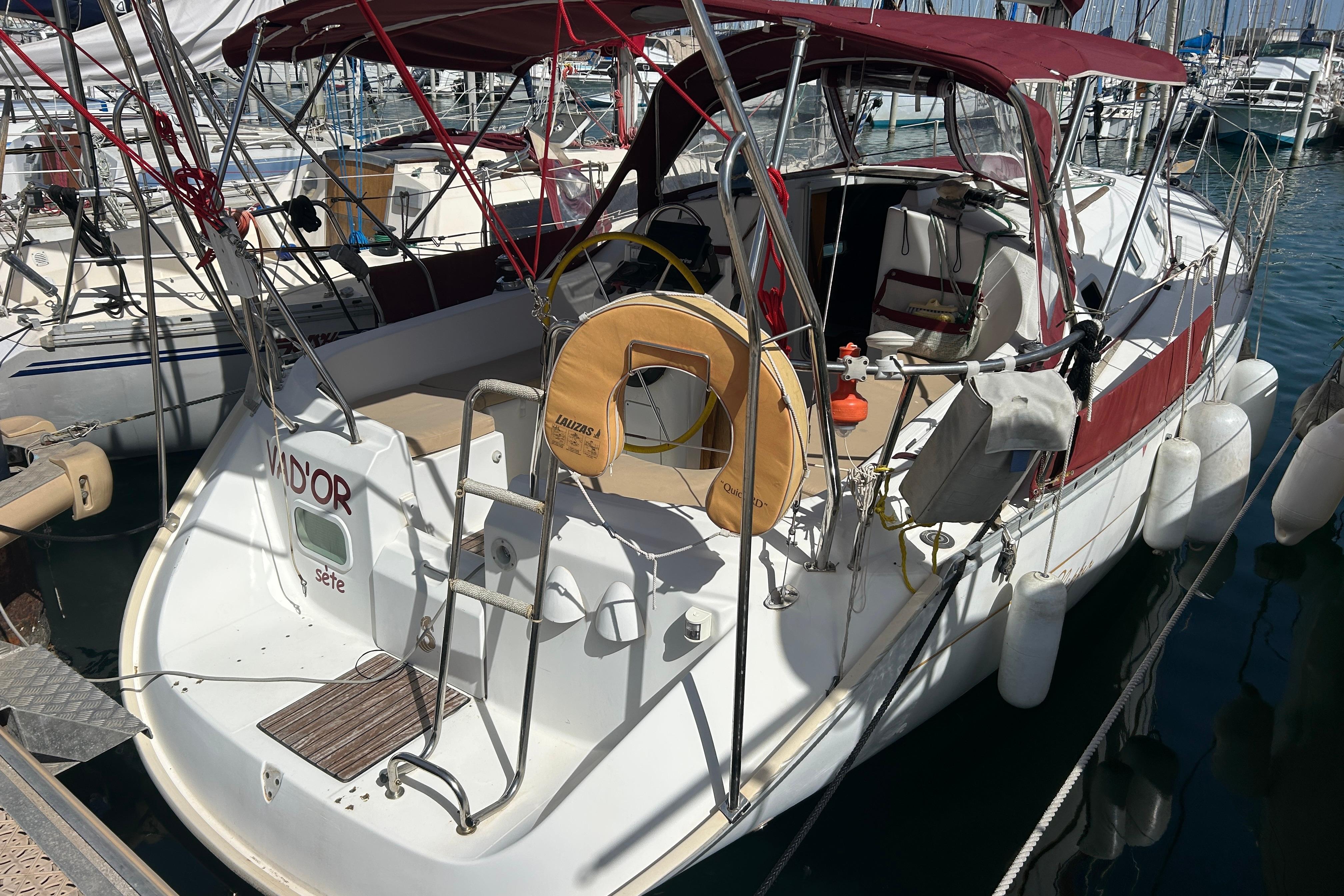 2000 Beneteau Oceanis Clipper 311
