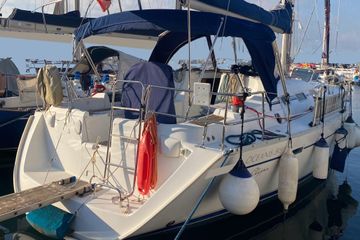 2004 Beneteau Oceanis Clipper 393 Boats