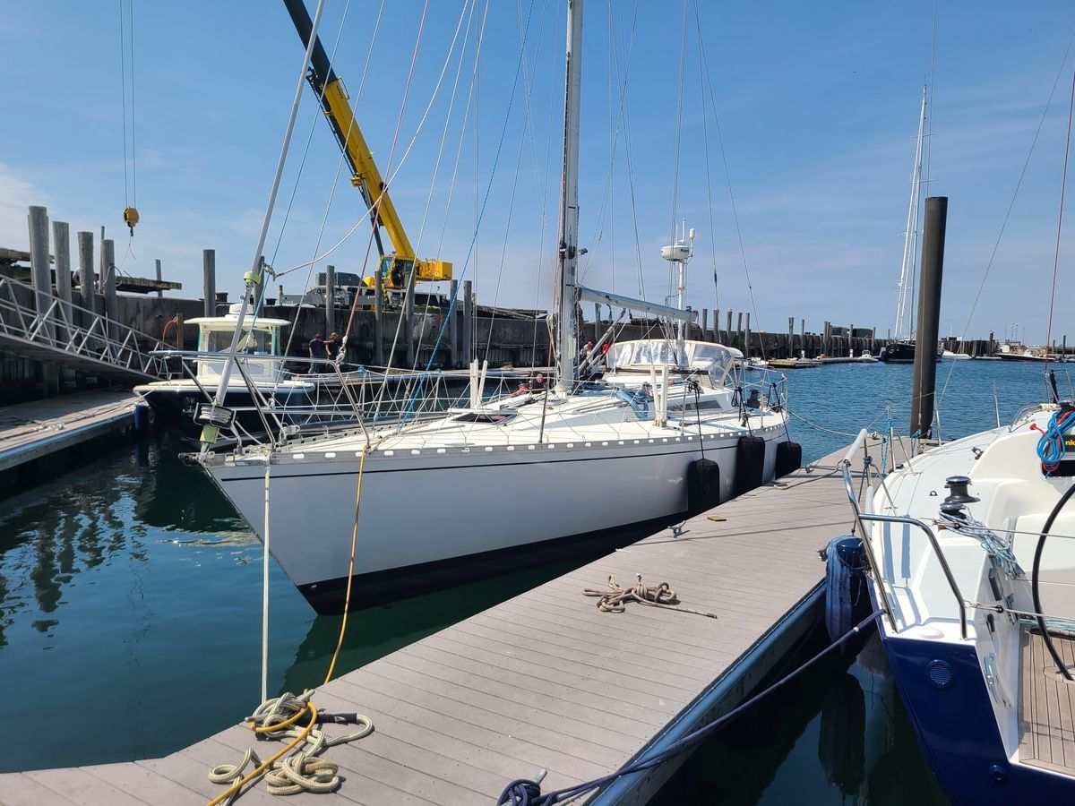 1984 Beneteau First 42