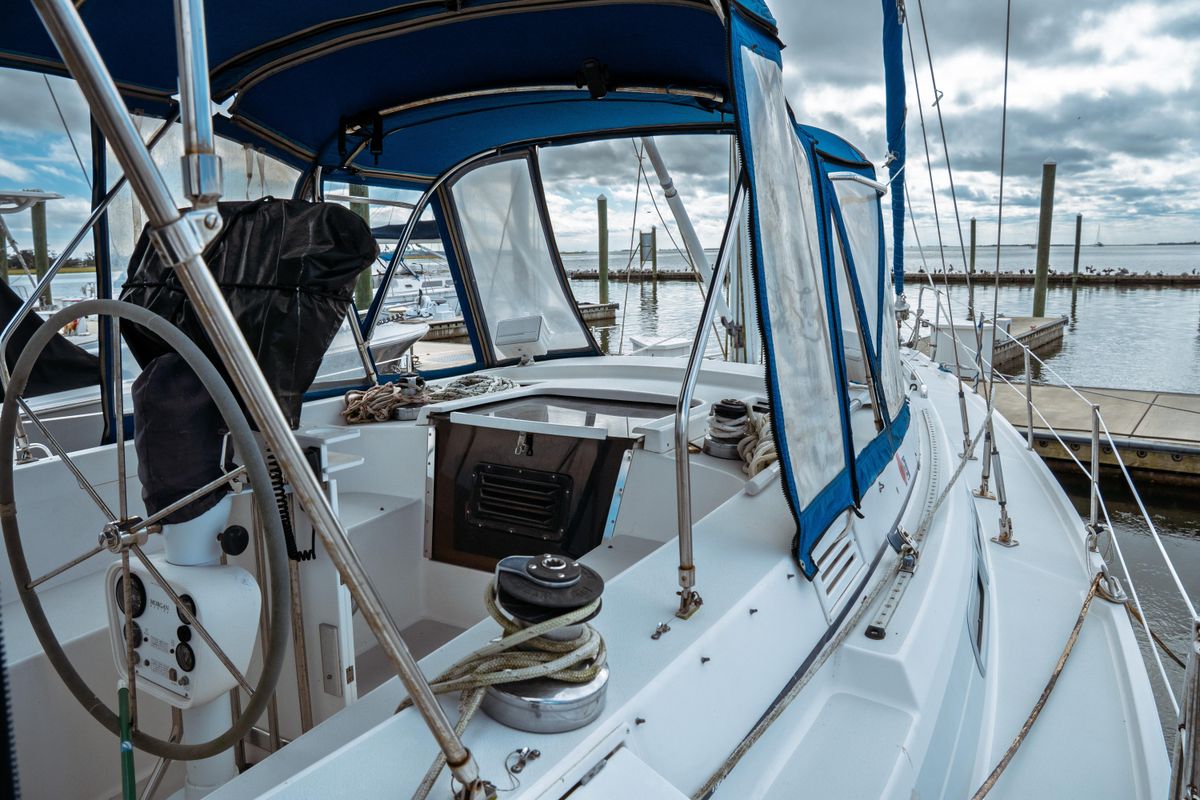 1994 Catalina 38 CC