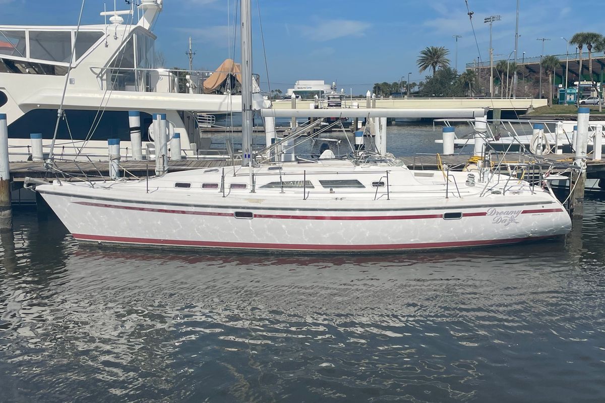 1997 Catalina 380