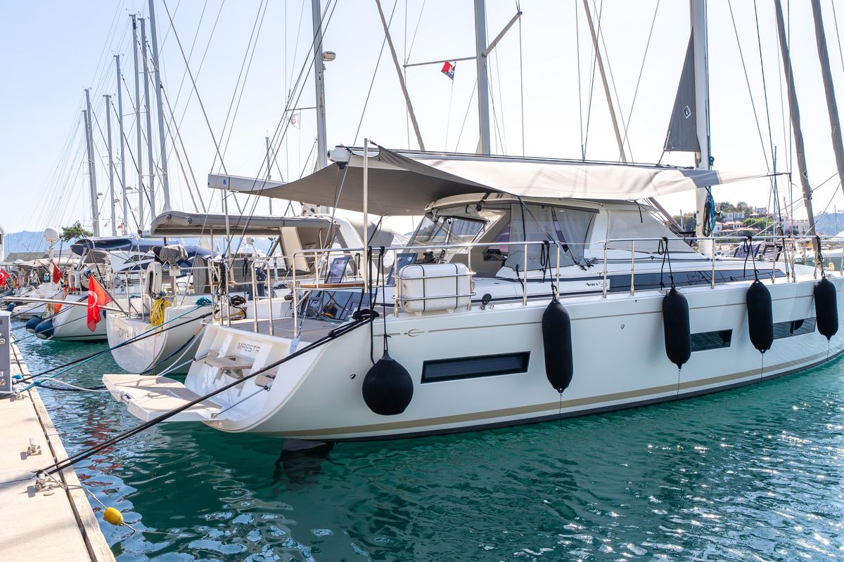 2019 Amel 50