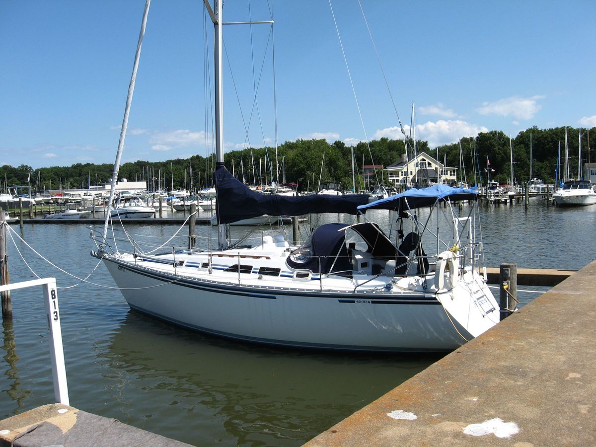 1987 Hunter 34