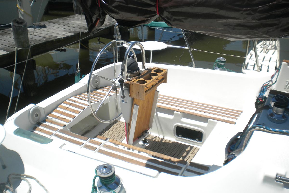 1994 Beneteau First 310