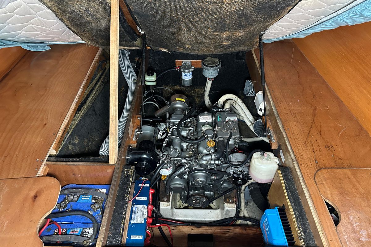 2003 Lagoon 410 S2