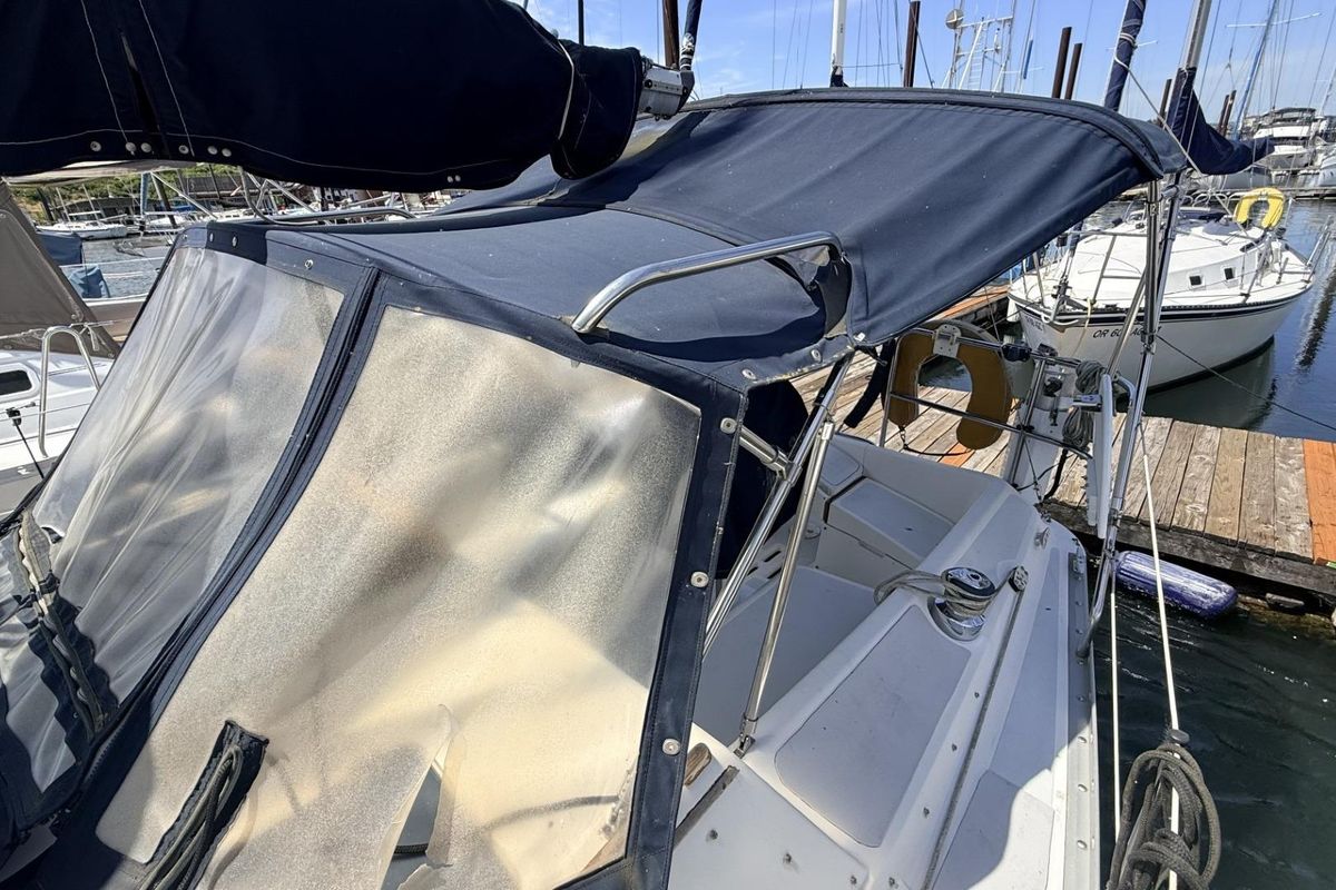 1991 Hunter 28