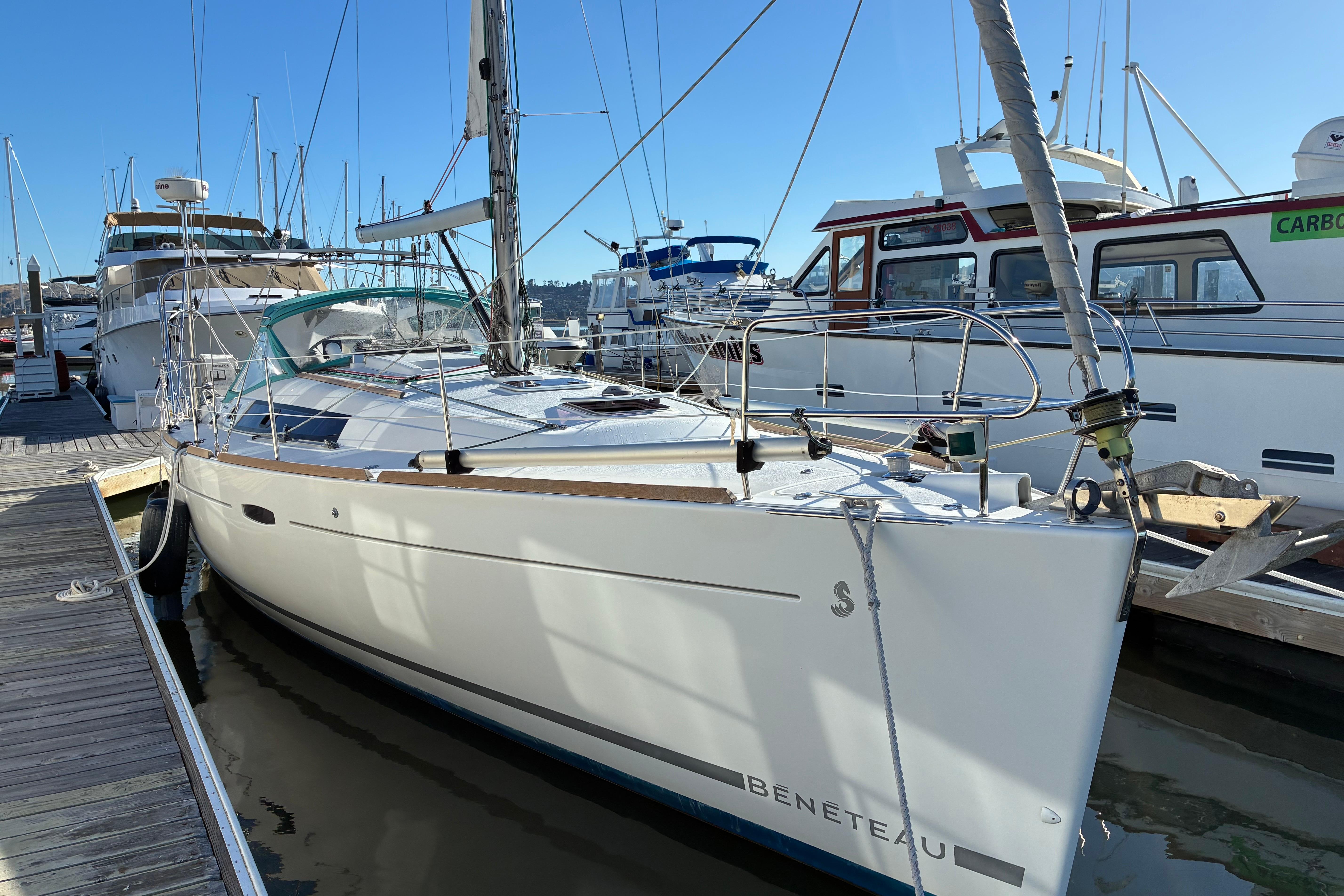 2008 Beneteau Oceanis 37 for sale in Sausalito, California