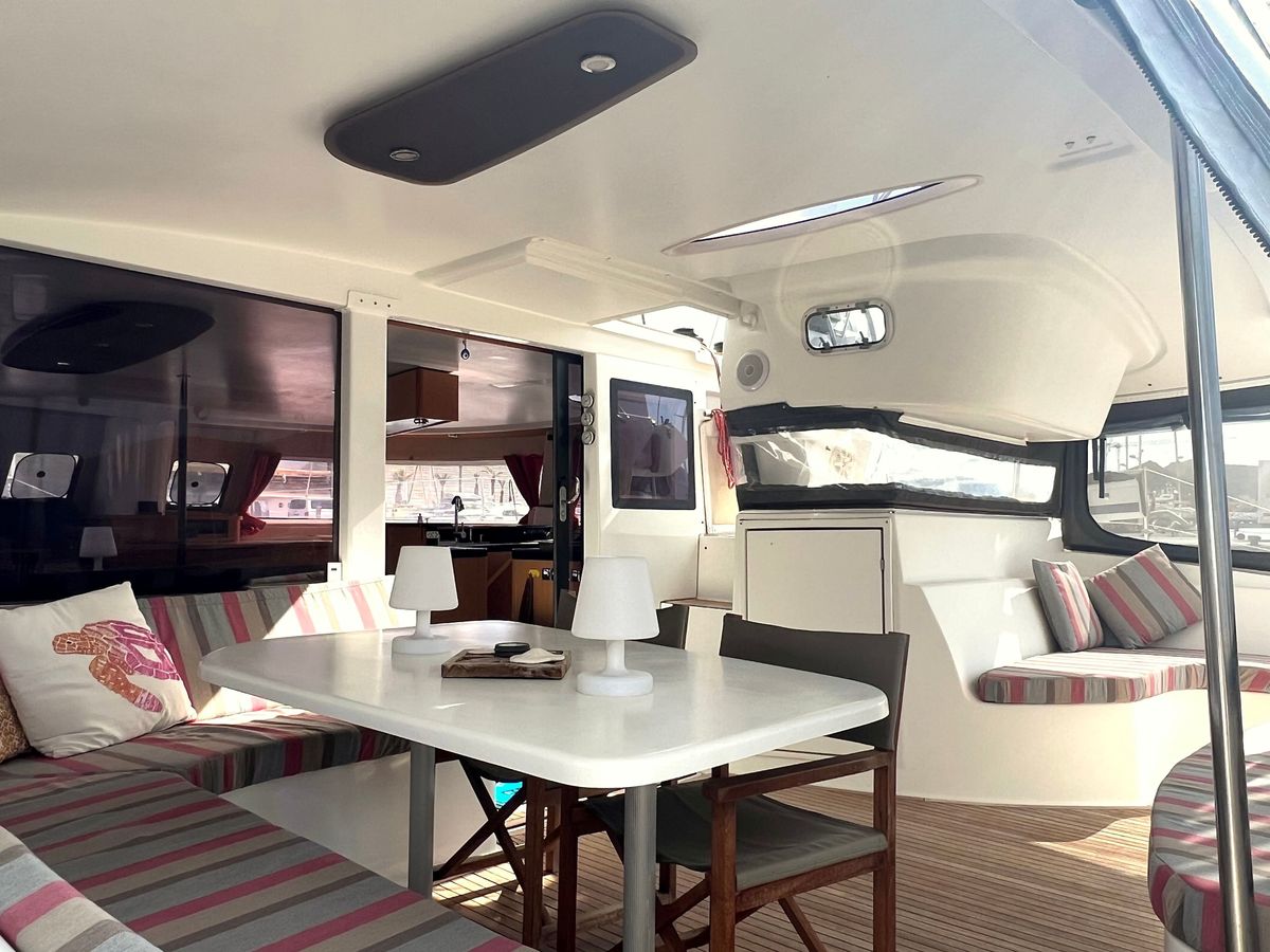 2012 Fountaine Pajot Salina 48 Evolution Maestro