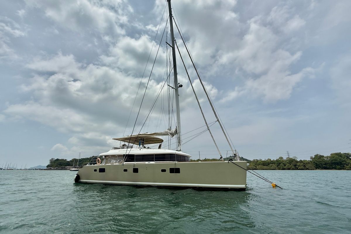 2011 Lagoon 620