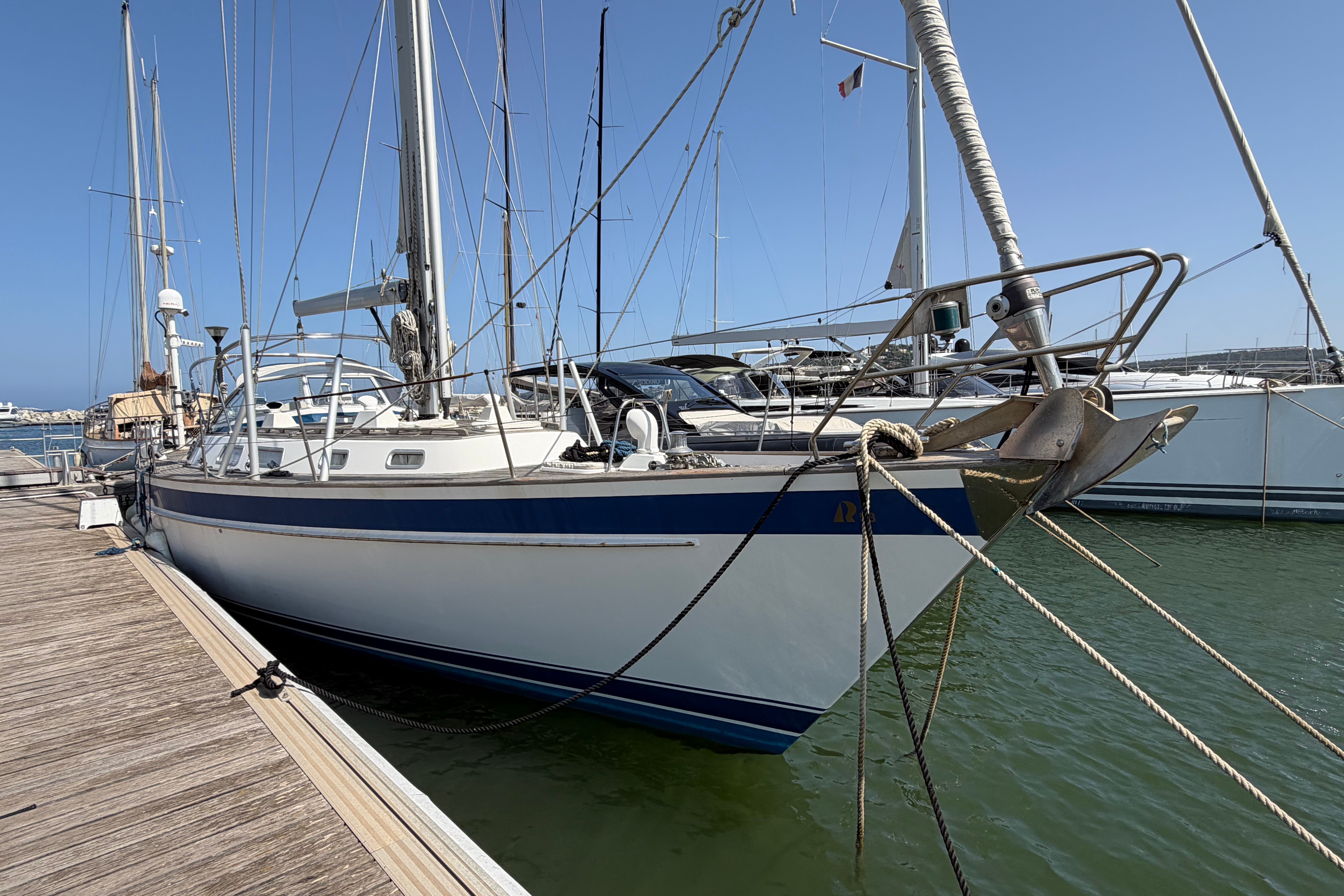 2004 Hallberg-Rassy 53