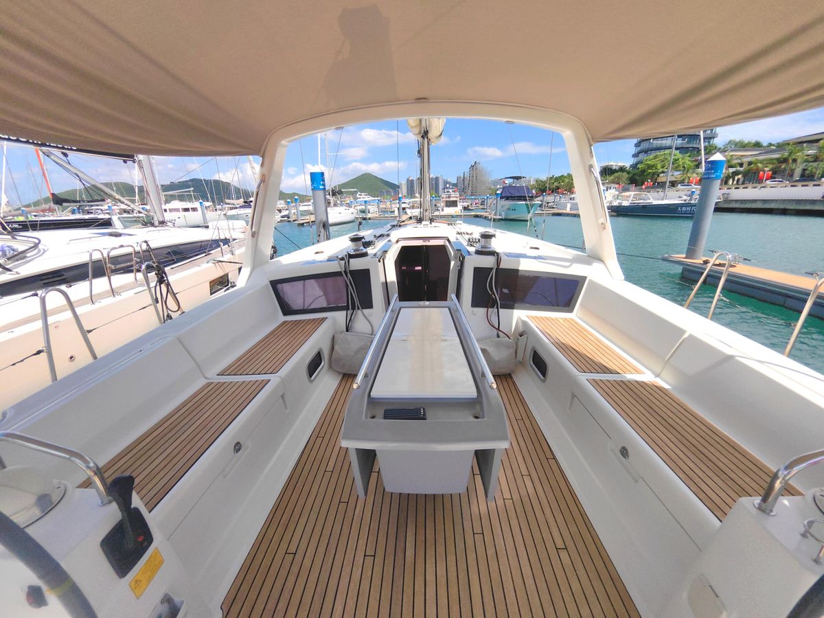 2017 Beneteau Oceanis 48