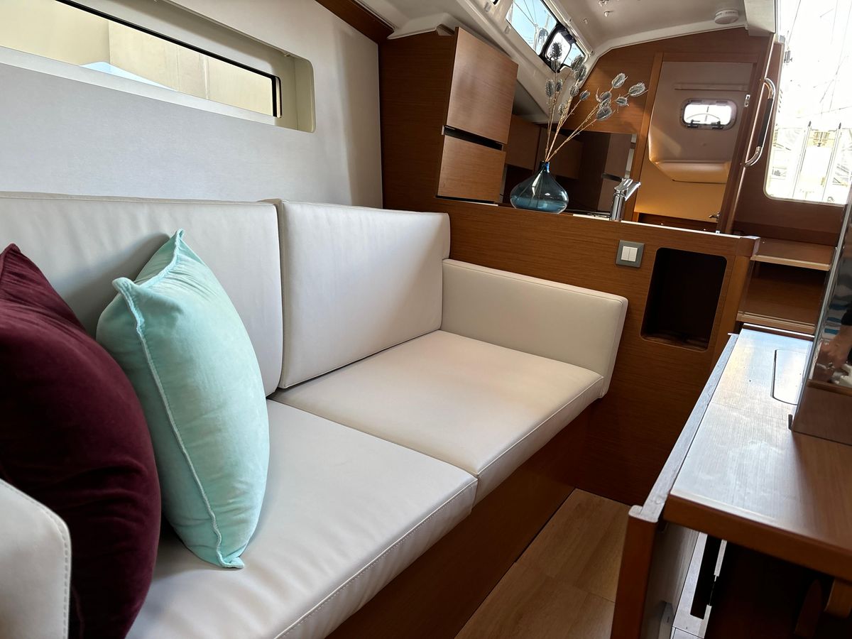 2024 Jeanneau Sun Odyssey 350